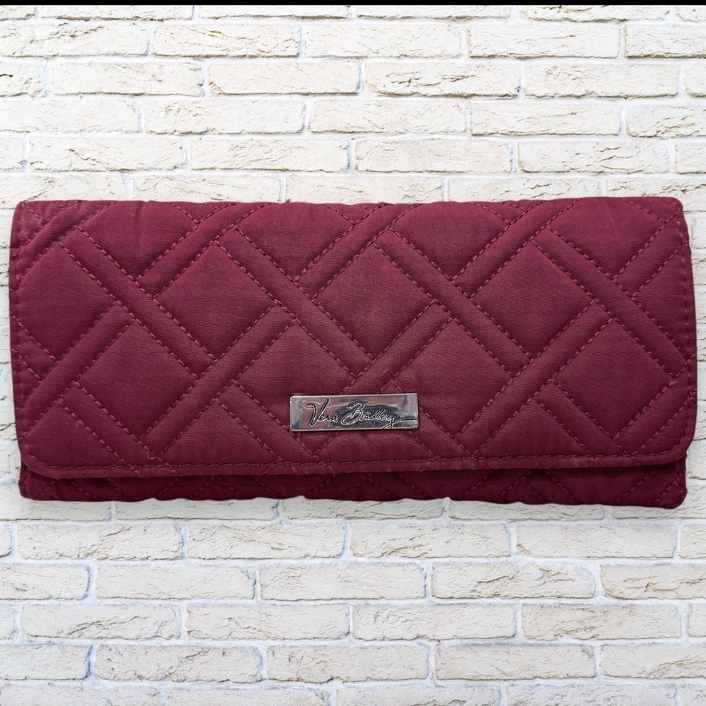 VERA BRADLEY QUILTED BURGUNDY WALLET